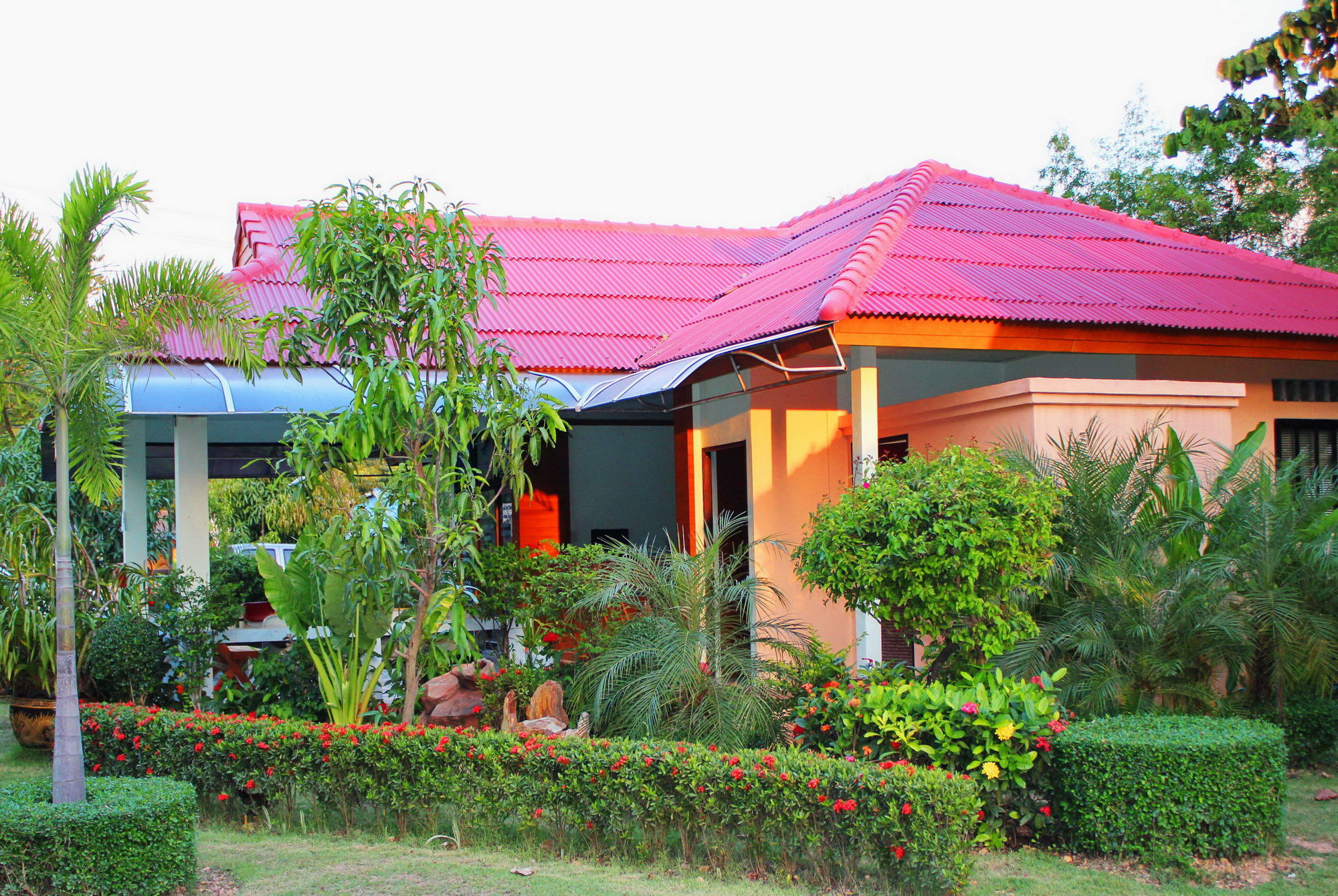 Lanta Pavilion Resort - Ko Lanta Dış mekan fotoğraf