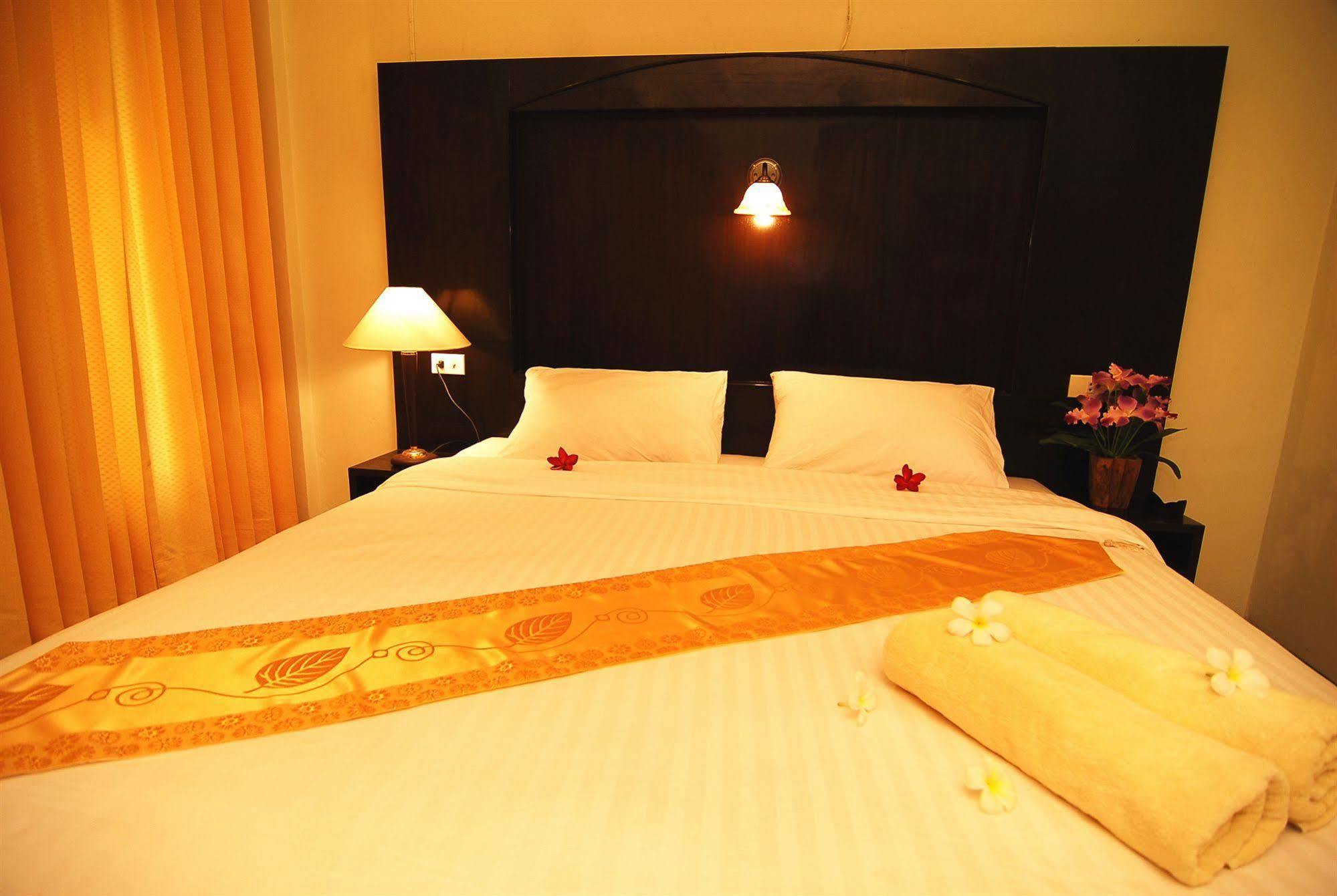 Lanta Pavilion Resort - Ko Lanta Dış mekan fotoğraf
